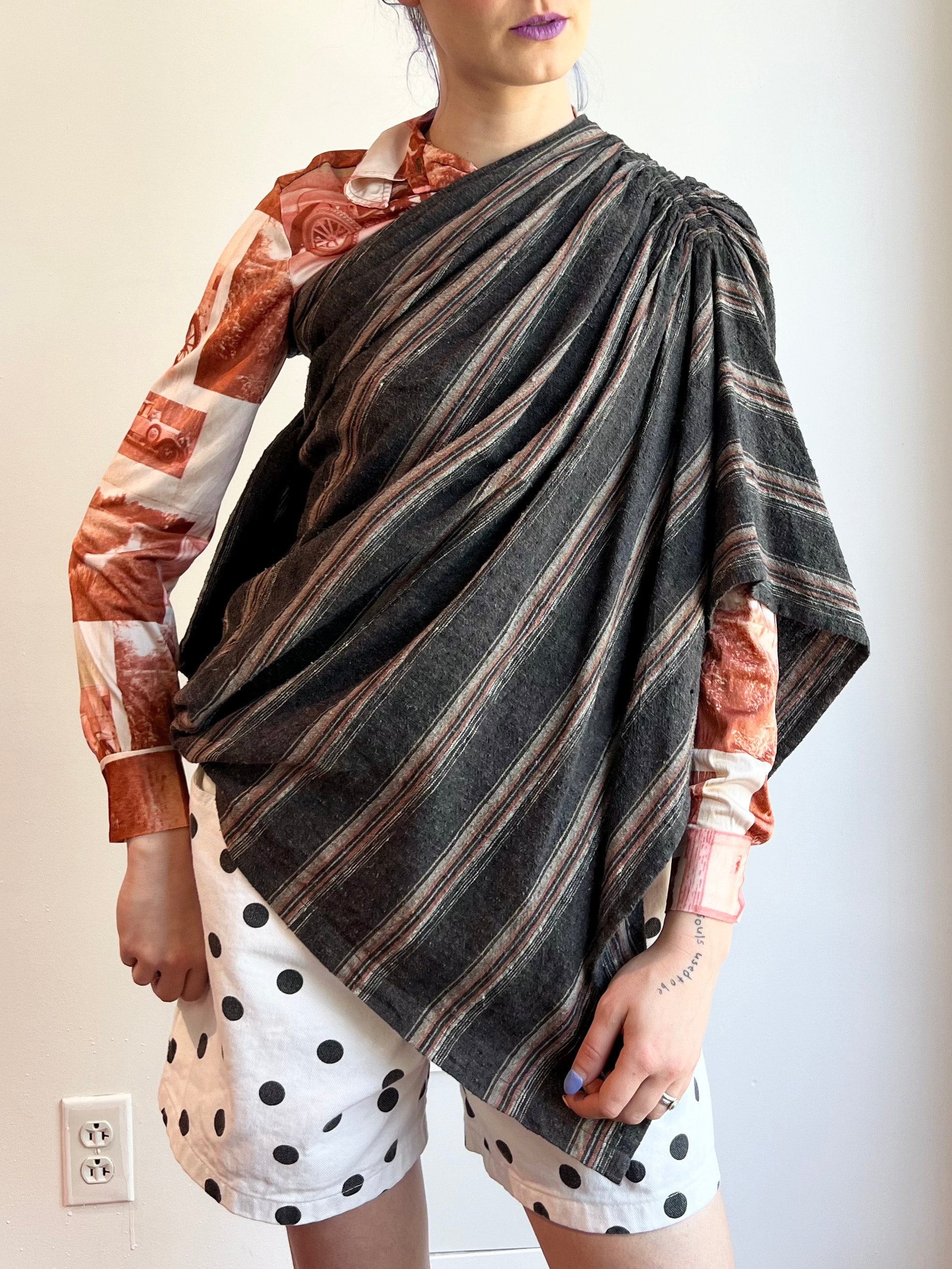激レア　80s〜vintage ISSEY MIYAKE 大判デザインshawl 1980s Issey Miyake Multi-Gauge Cropped Knit with Shawl Neck